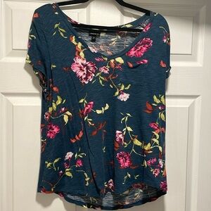 Torrid V-Neck Floral Tee